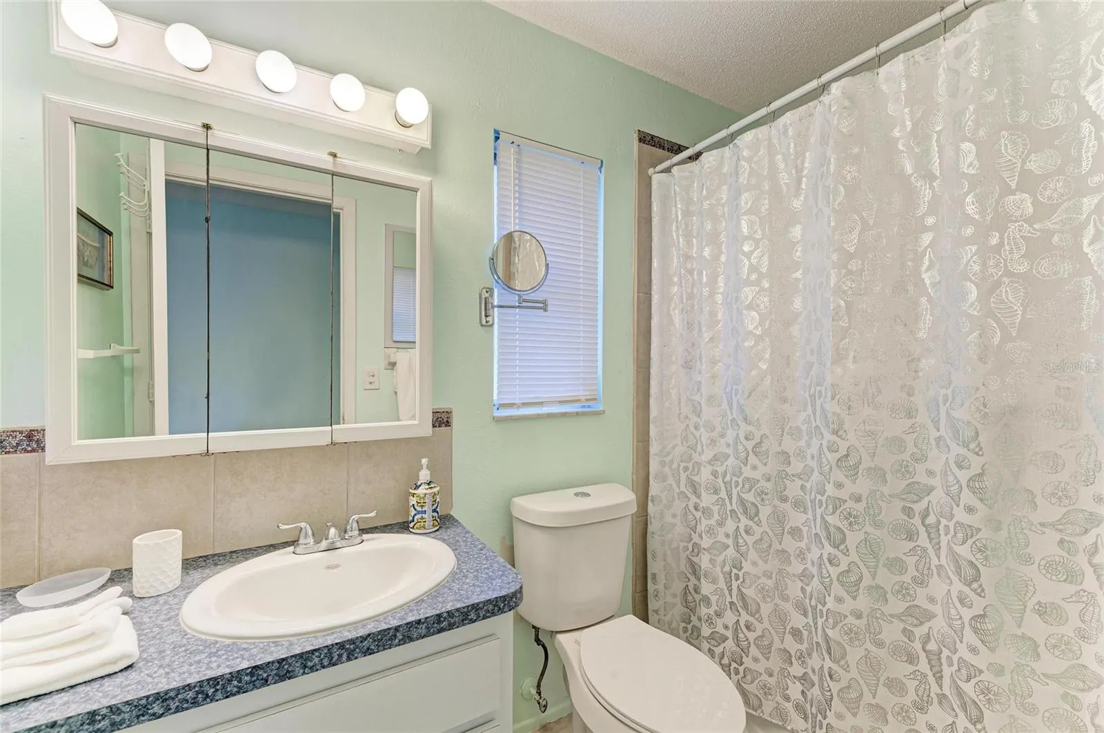 265 DORCHESTER DR