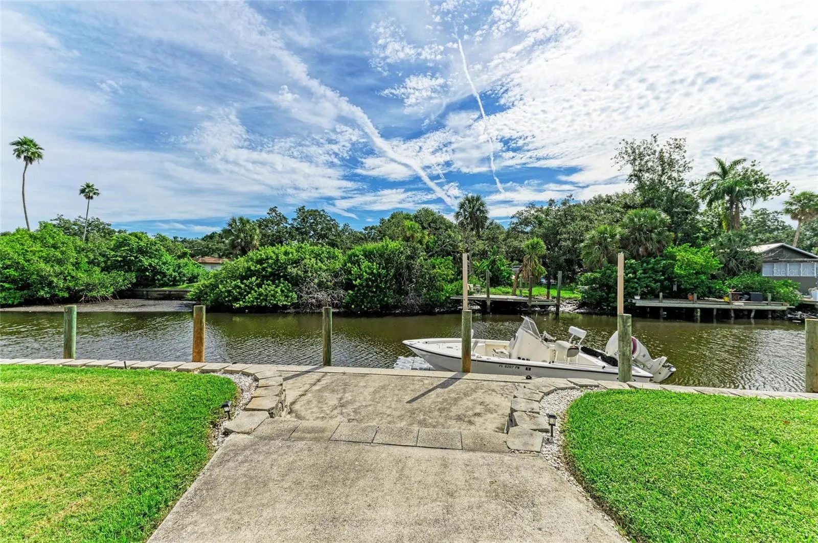 2124 TAMIAMI TRL #207, #207