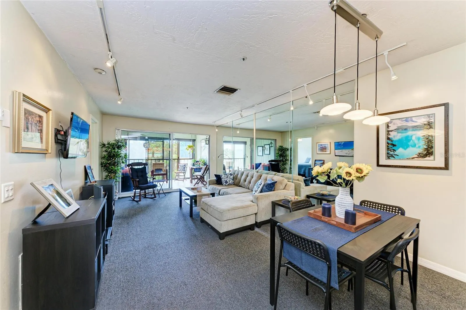 2124 TAMIAMI TRL #207, #207