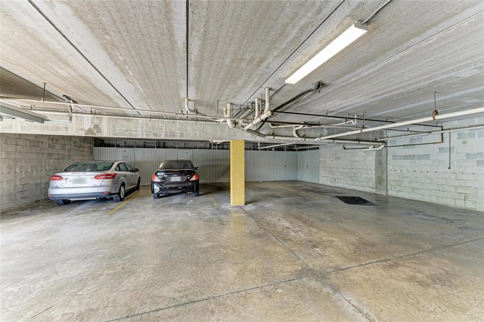2124 TAMIAMI TRL #207, #207