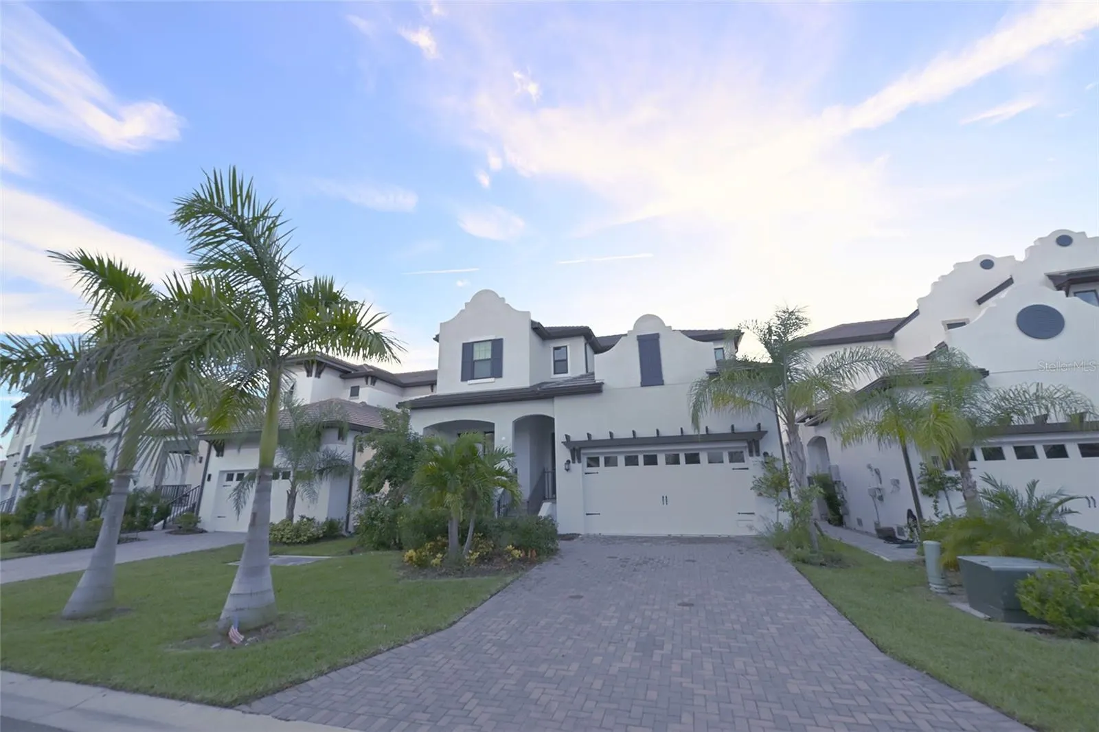 1056 SEAGRAPE DR
