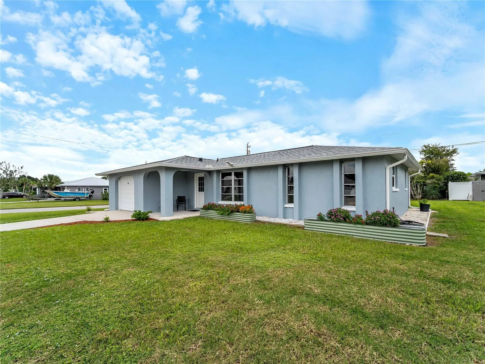540 OXFORD DR
