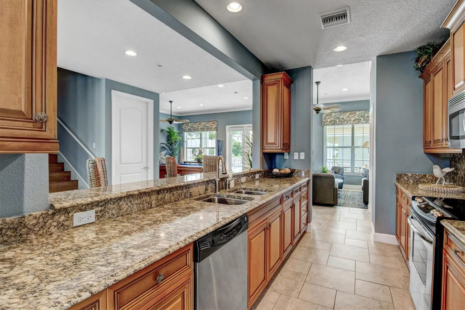 3418 79TH STREET CIR W #202, #202