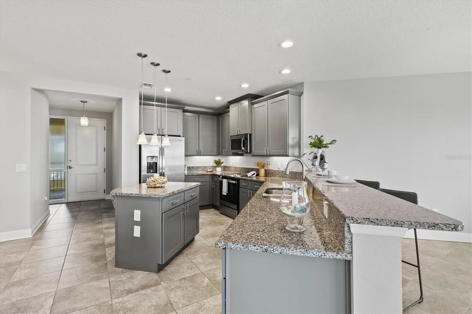 3418 79TH STREET CIR W #202, #202