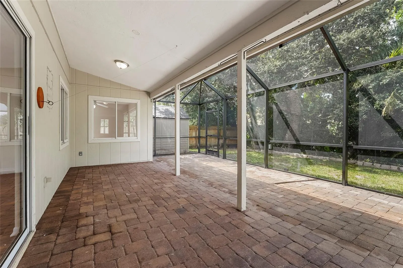 7710 33RD LN E