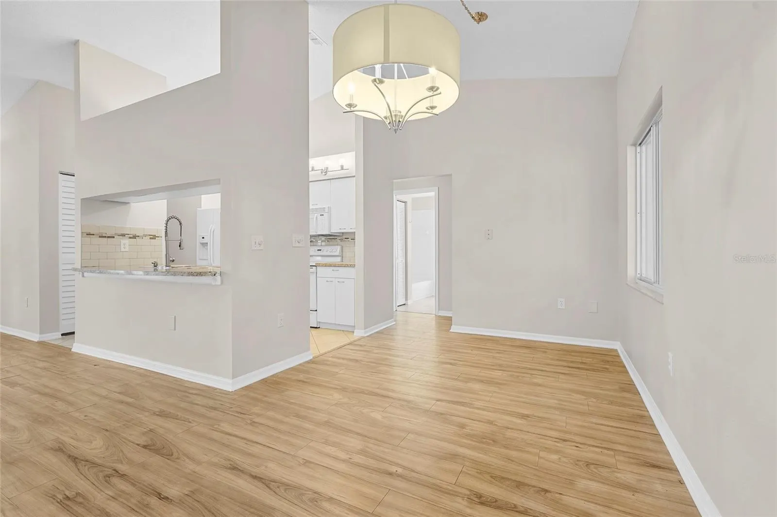 7710 33RD LN E