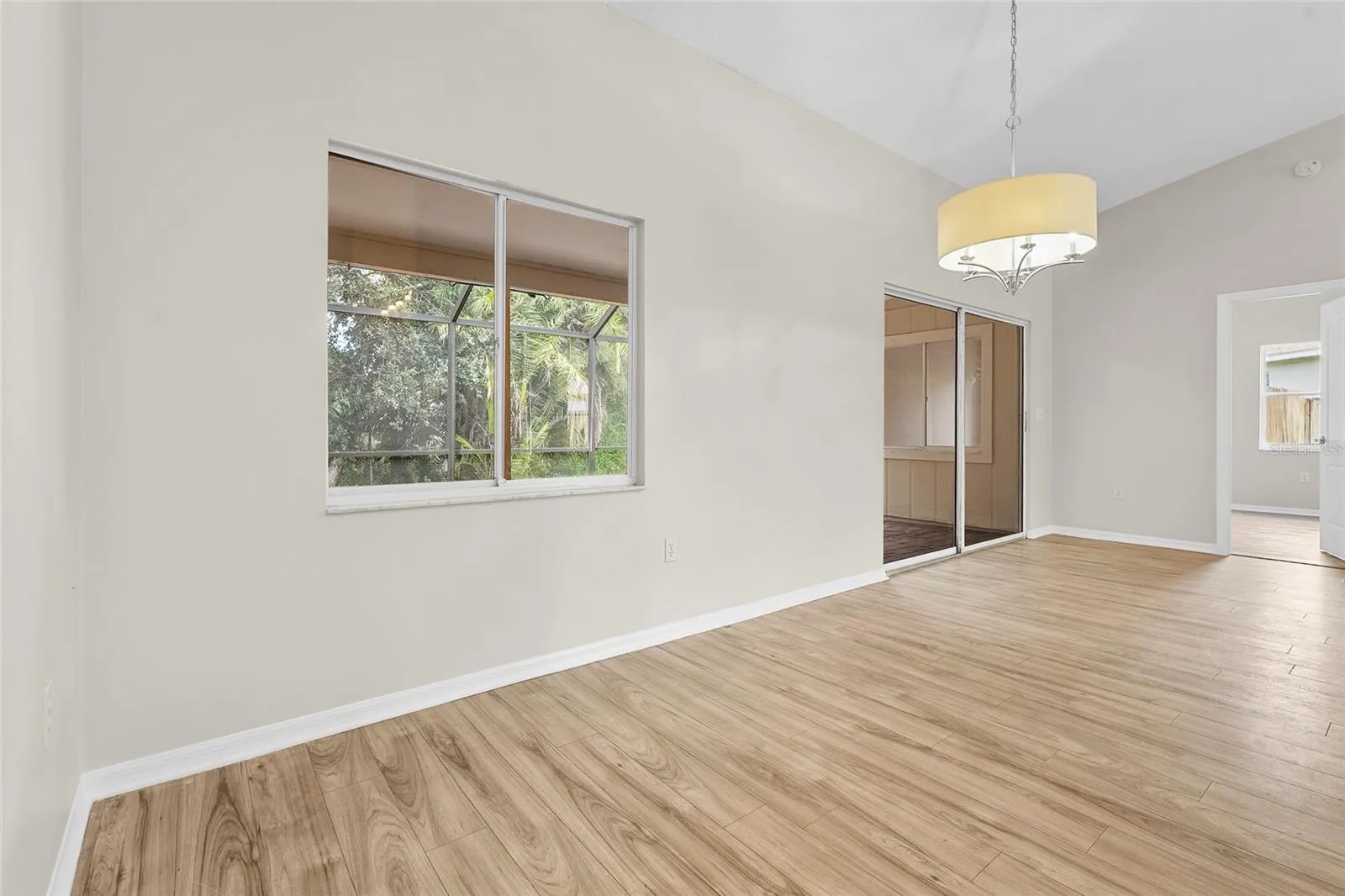 7710 33RD LN E