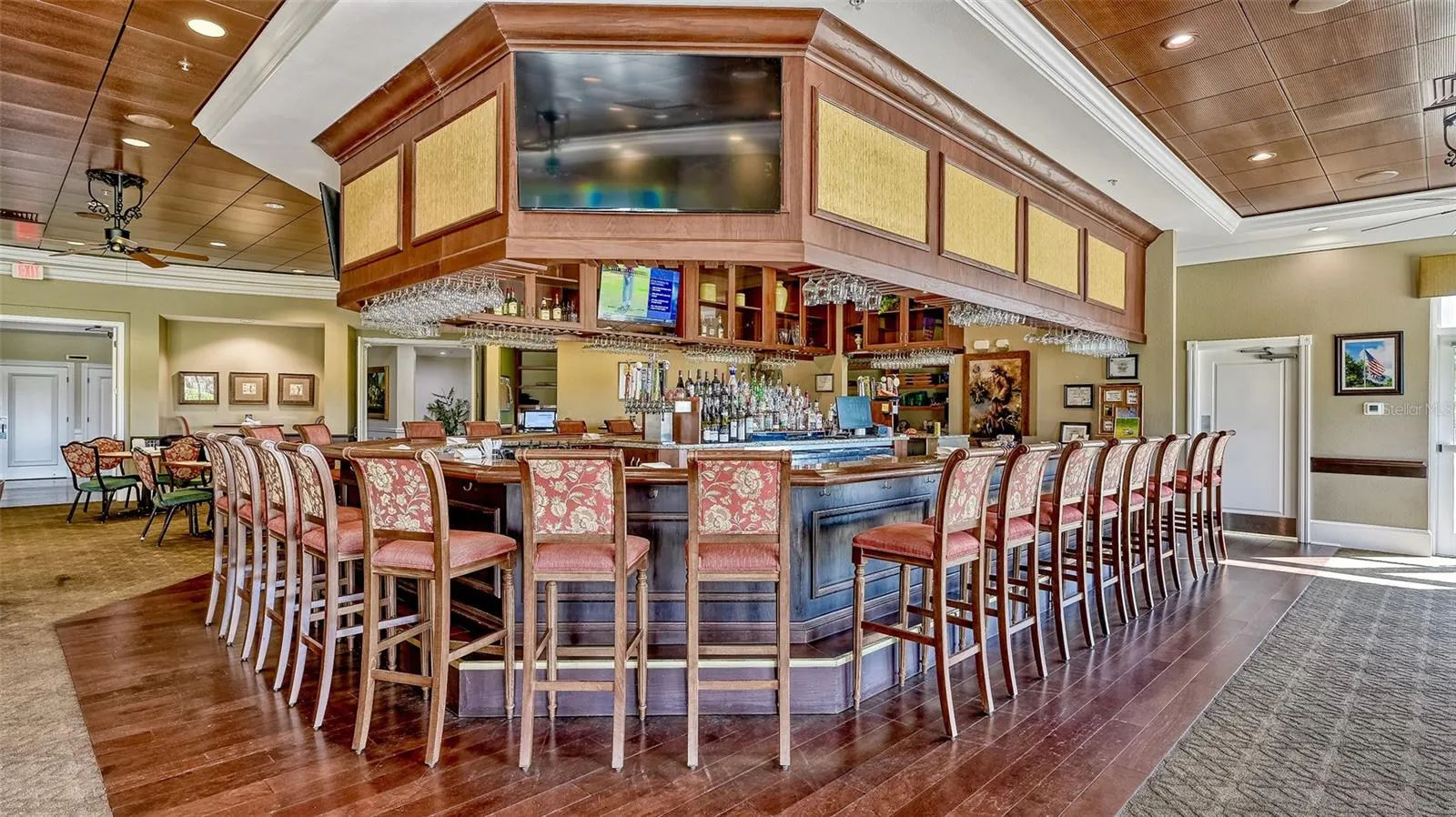 6505 STONE RIVER RD #209, #209