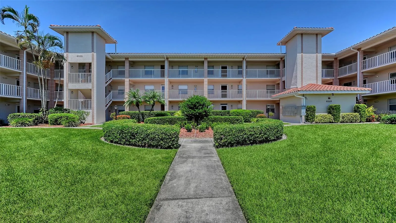 6505 STONE RIVER RD #209, #209