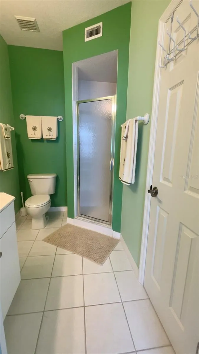 8238 HARBORSIDE CIR