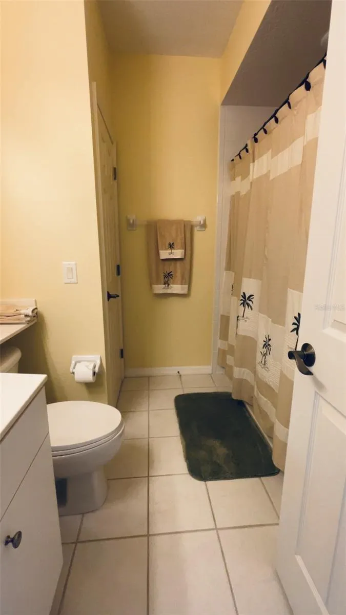 8238 HARBORSIDE CIR