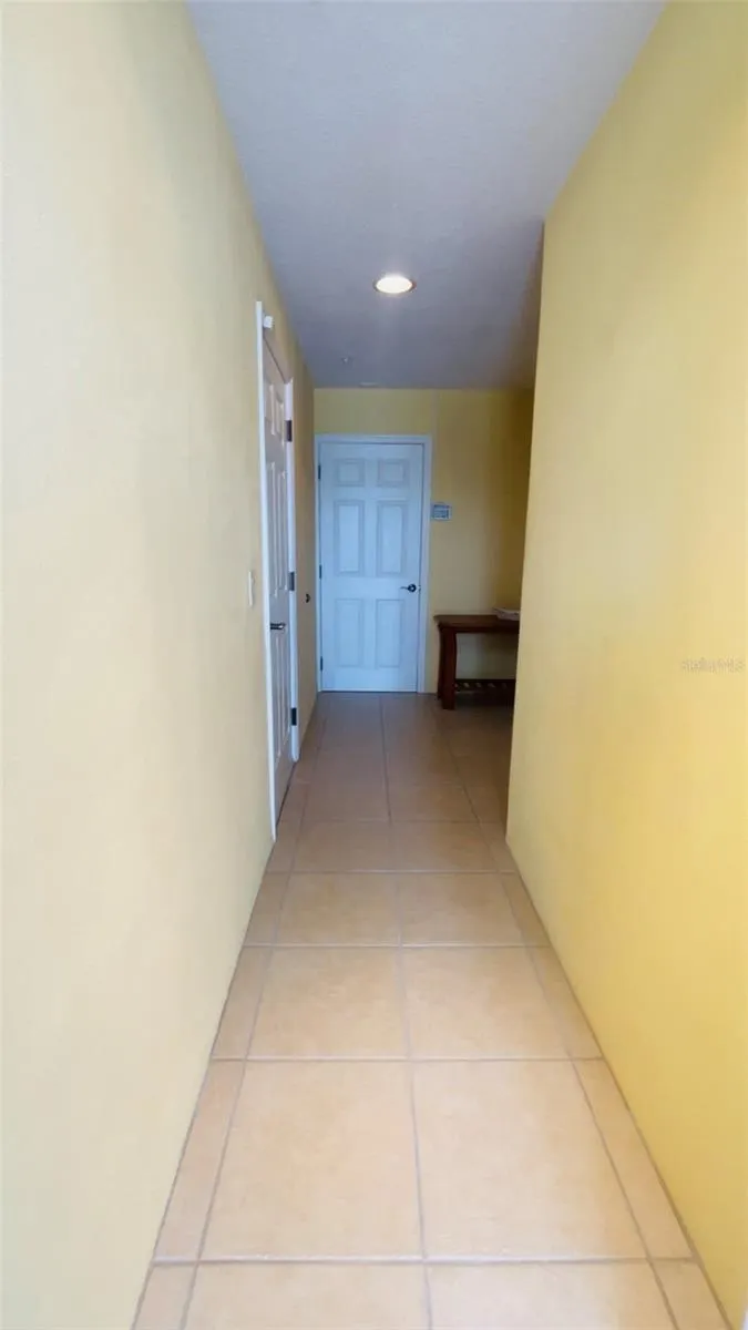 8238 HARBORSIDE CIR