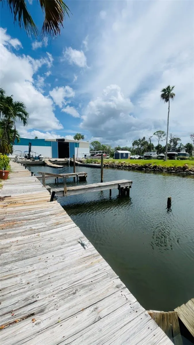 8238 HARBORSIDE CIR
