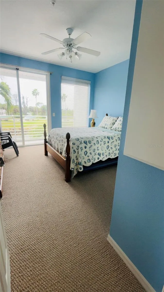 8238 HARBORSIDE CIR