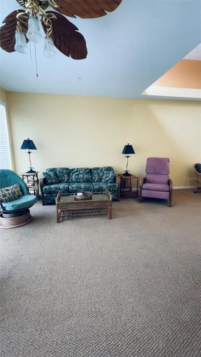 8238 HARBORSIDE CIR