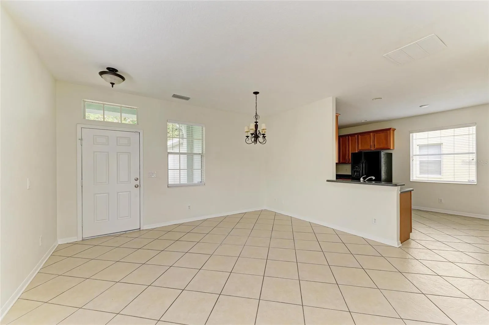 15121 SEAROBBIN DR
