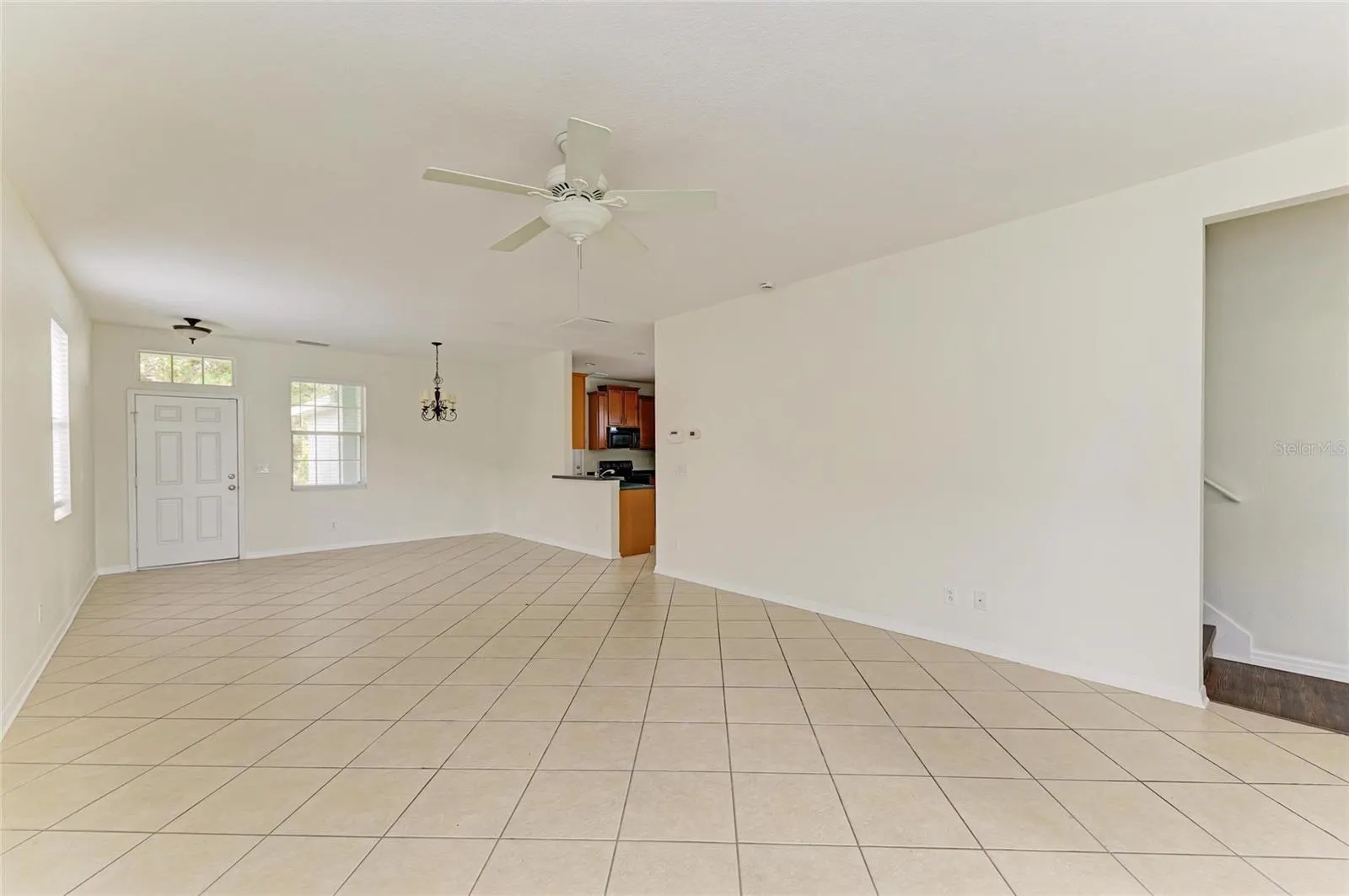 15121 SEAROBBIN DR