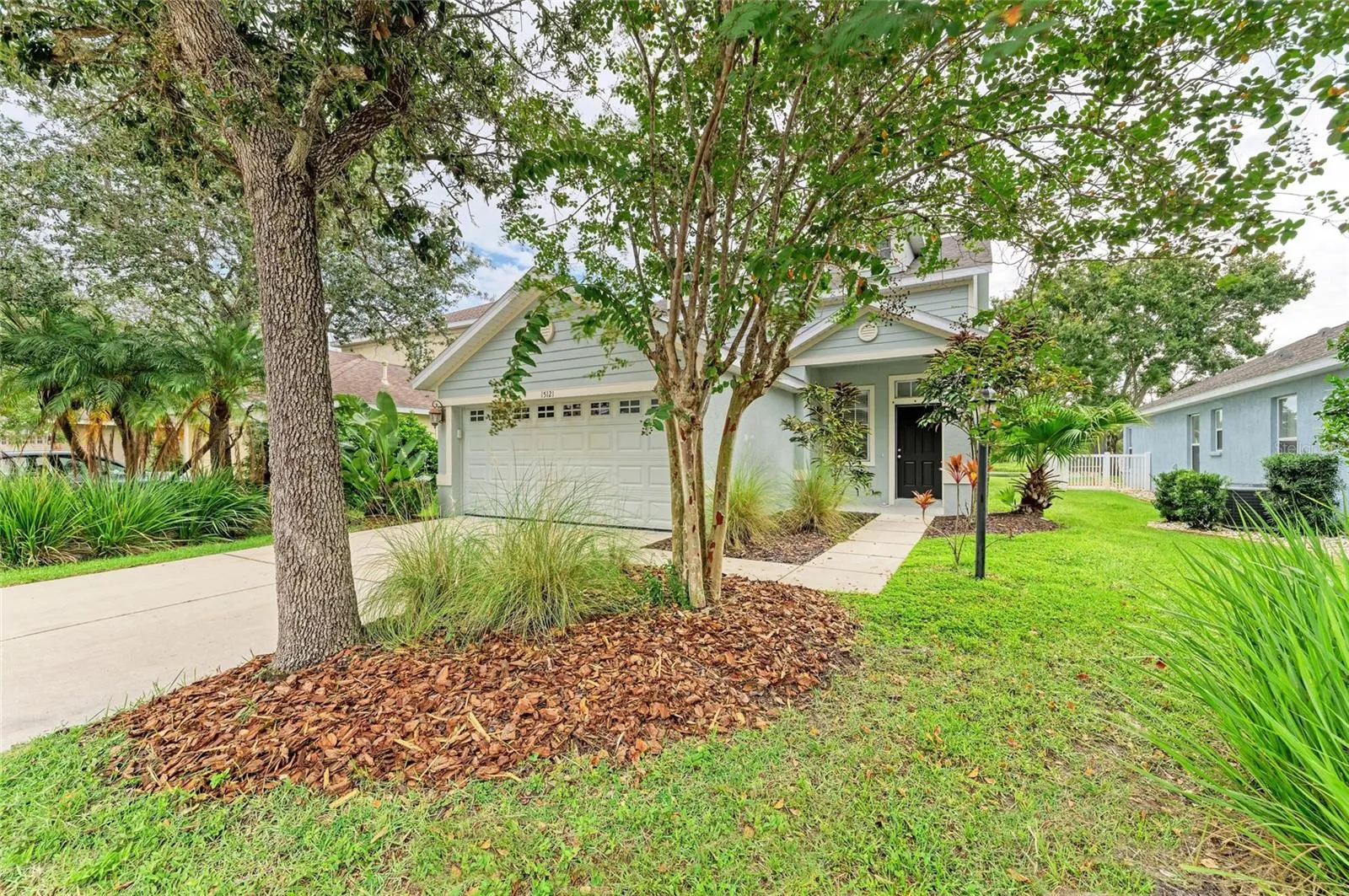 15121 SEAROBBIN DR