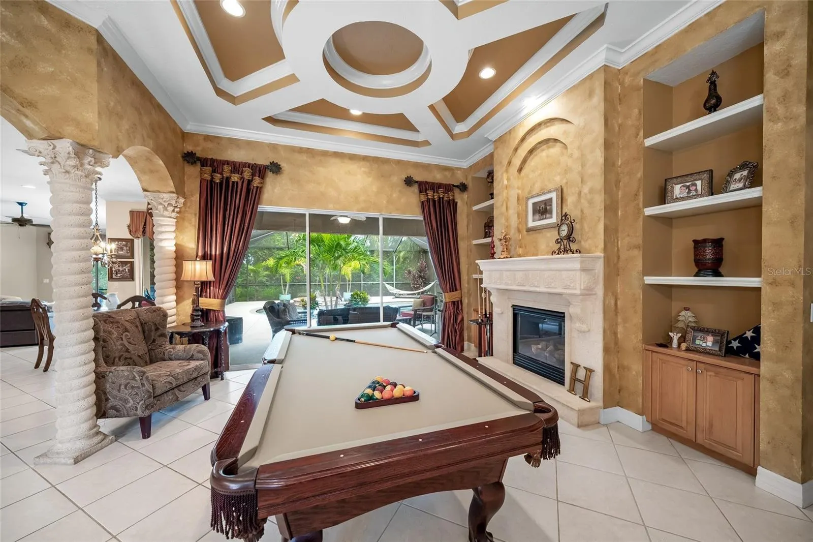 3711 EAGLE HAMMOCK DR