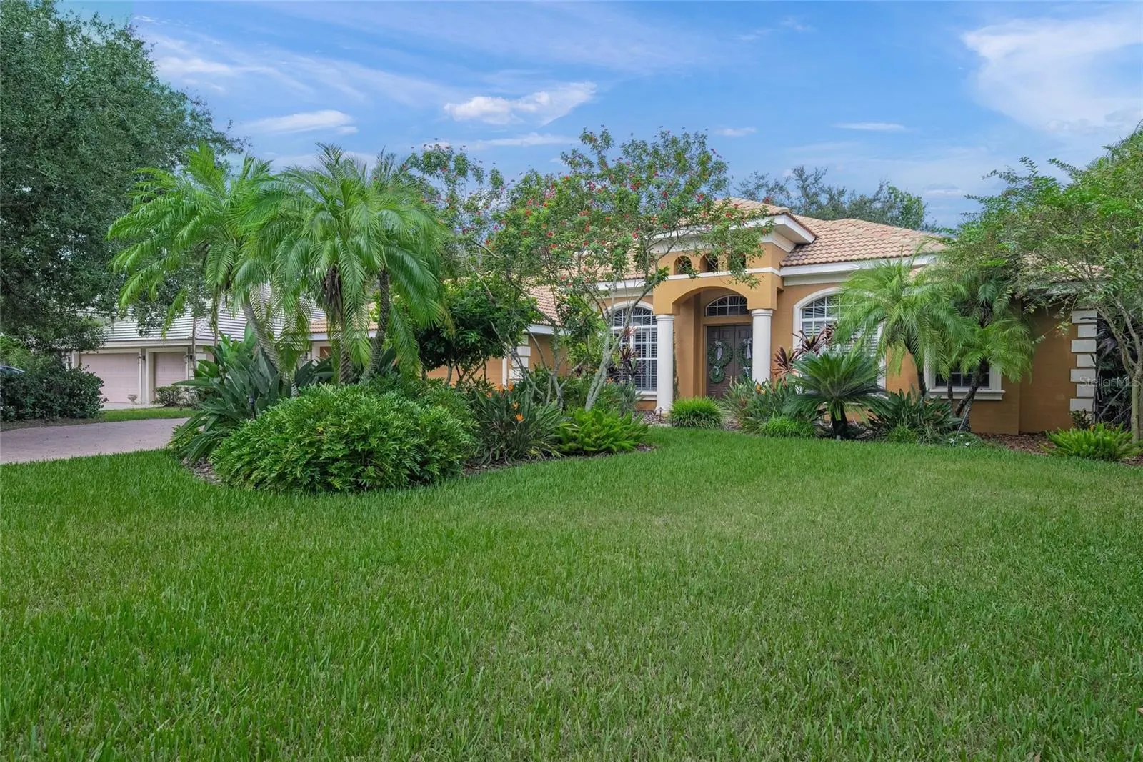 3711 EAGLE HAMMOCK DR