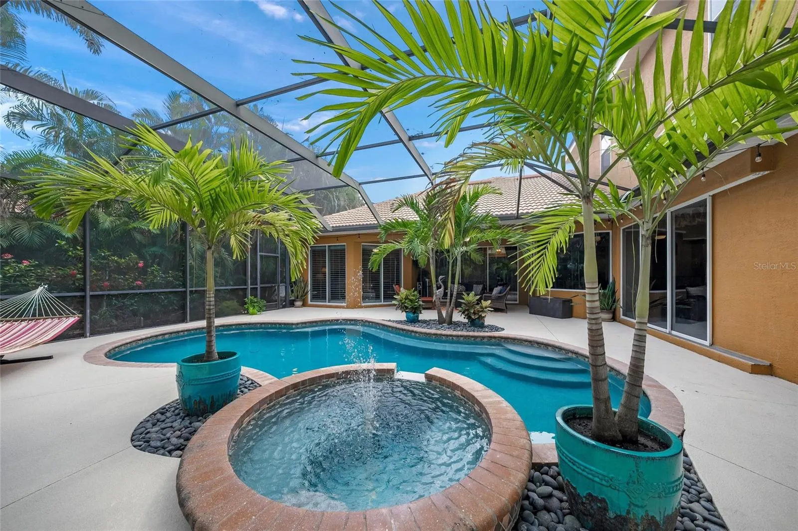3711 EAGLE HAMMOCK DR