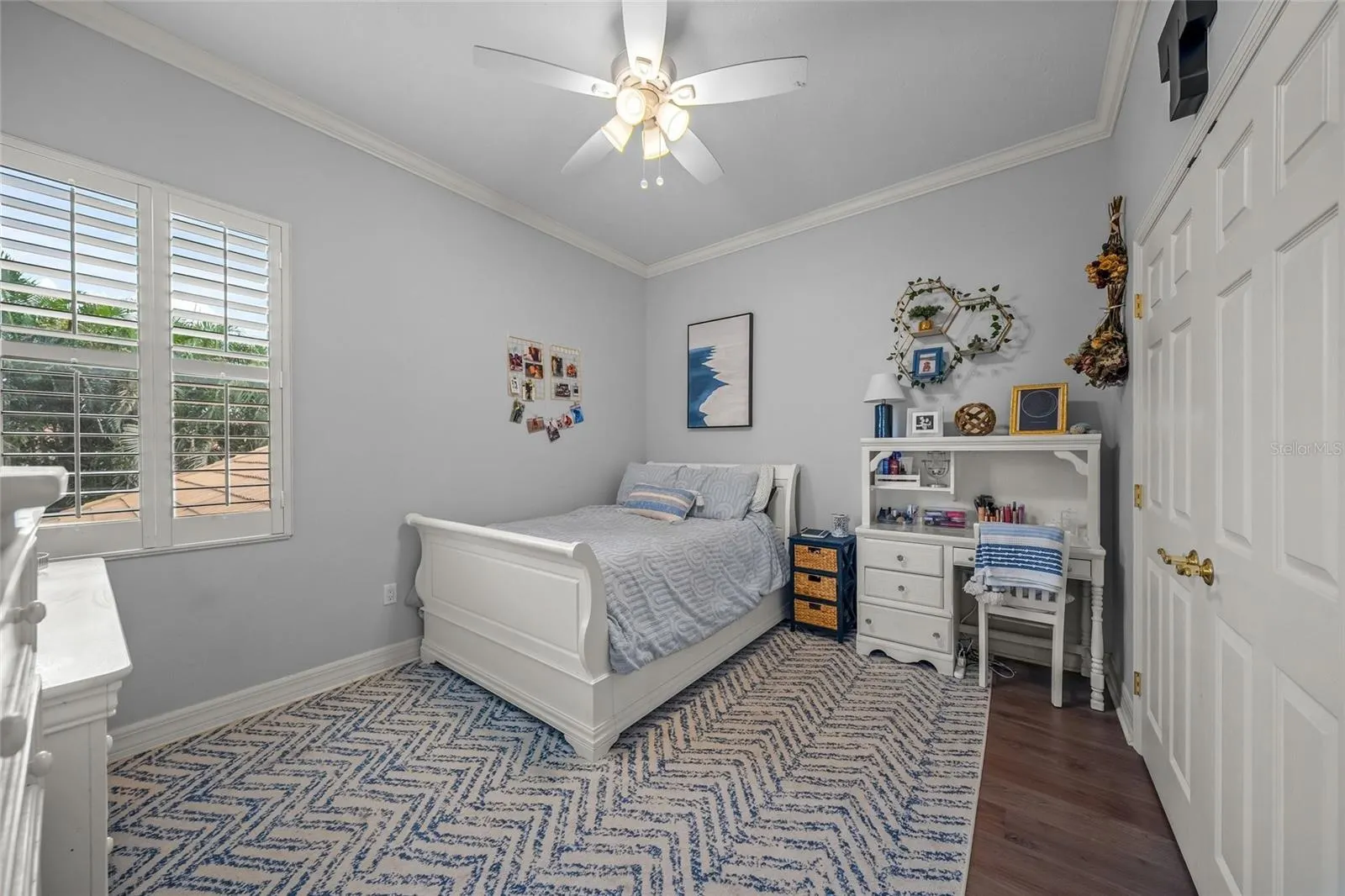3711 EAGLE HAMMOCK DR