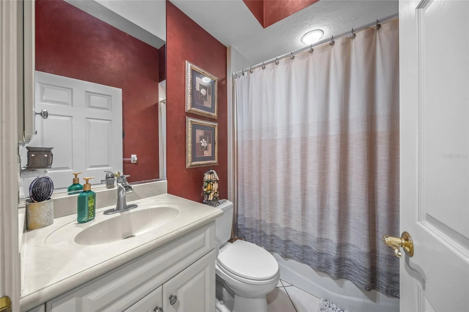 3711 EAGLE HAMMOCK DR