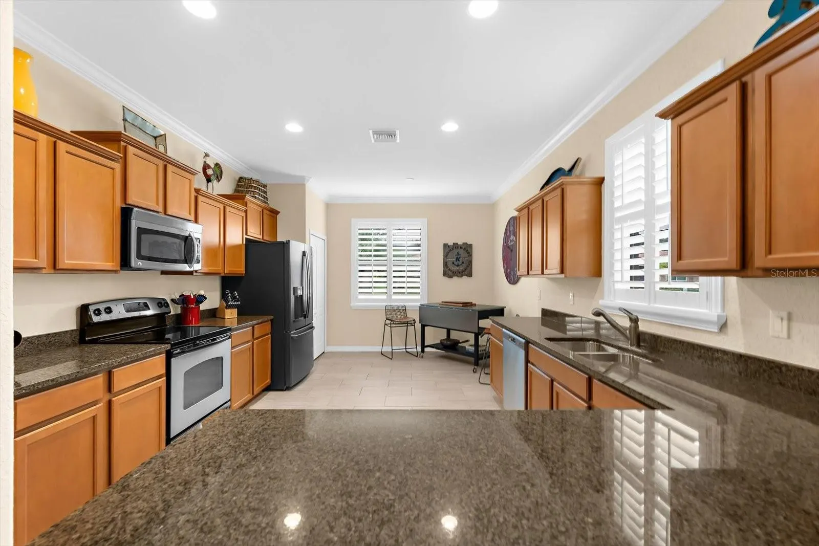 427 RIVER ENCLAVE CT