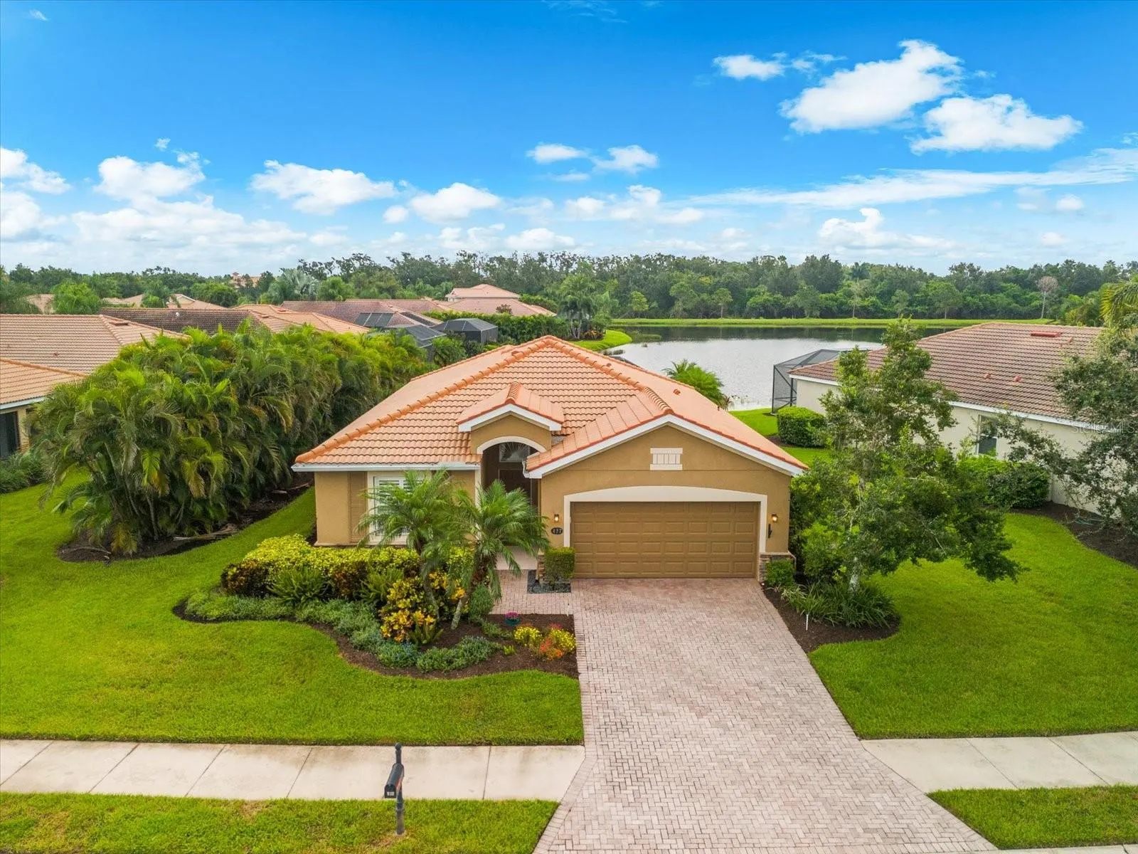 427 RIVER ENCLAVE CT
