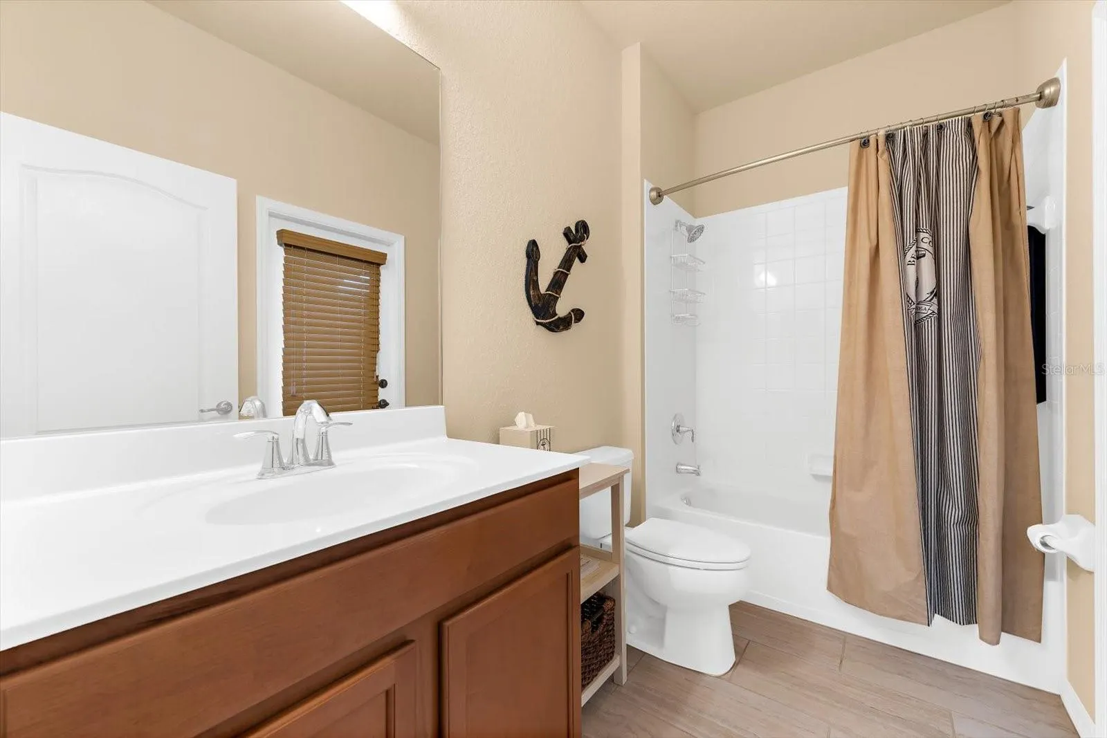 427 RIVER ENCLAVE CT