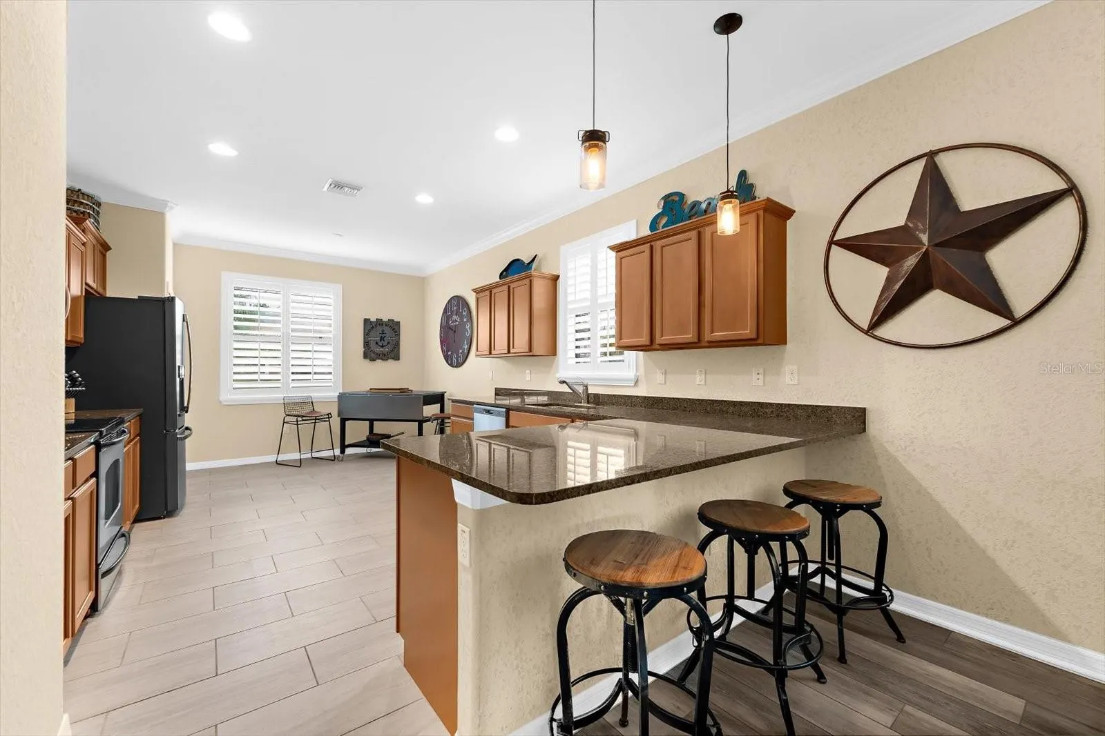 427 RIVER ENCLAVE CT