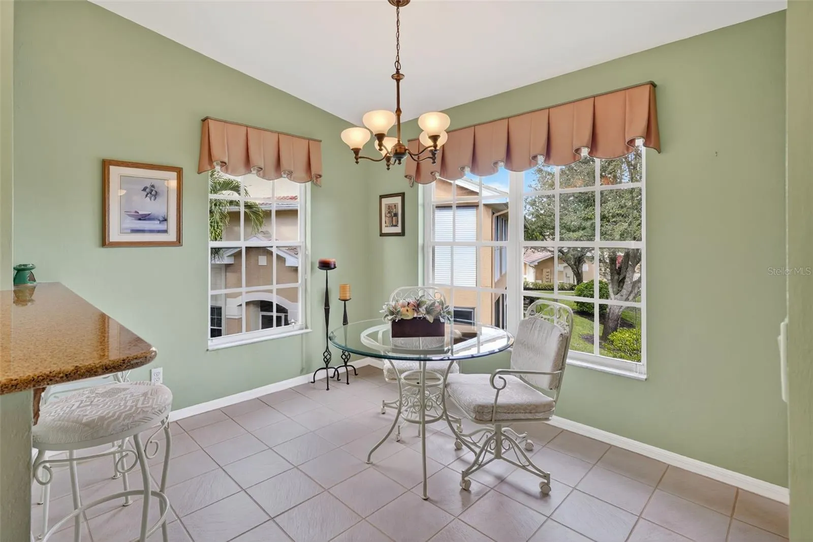 15010 LAKESIDE VIEW DR #202, #202