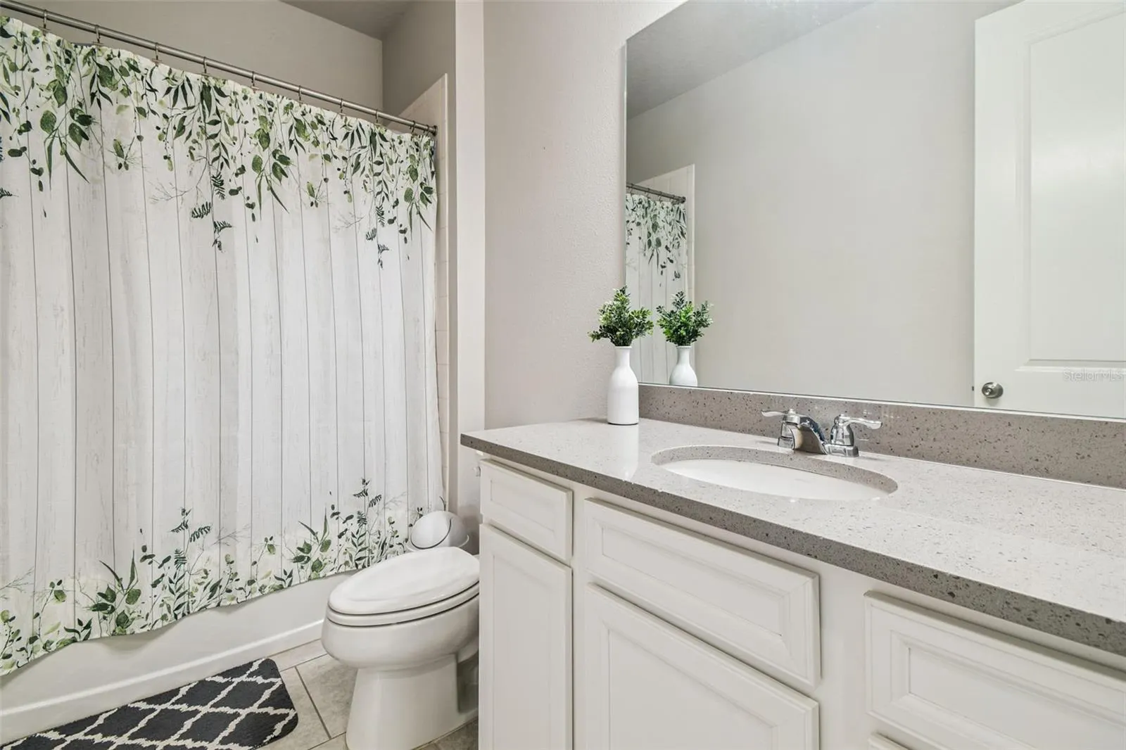 11514 CEDAR VALLEY #101, #101