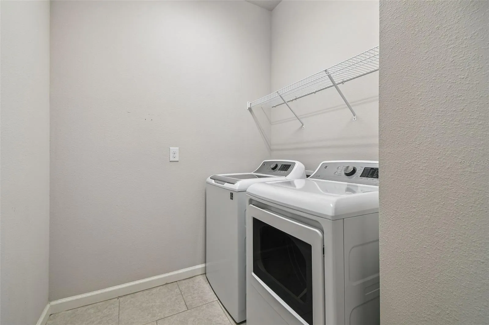 11514 CEDAR VALLEY #101, #101