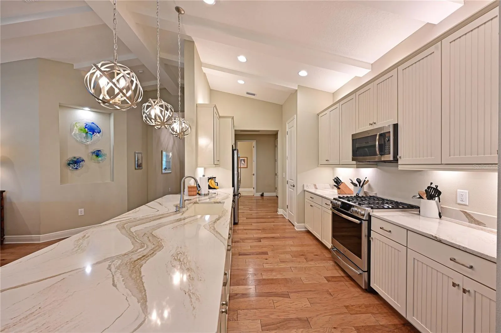 8031 SANDSTAR WAY