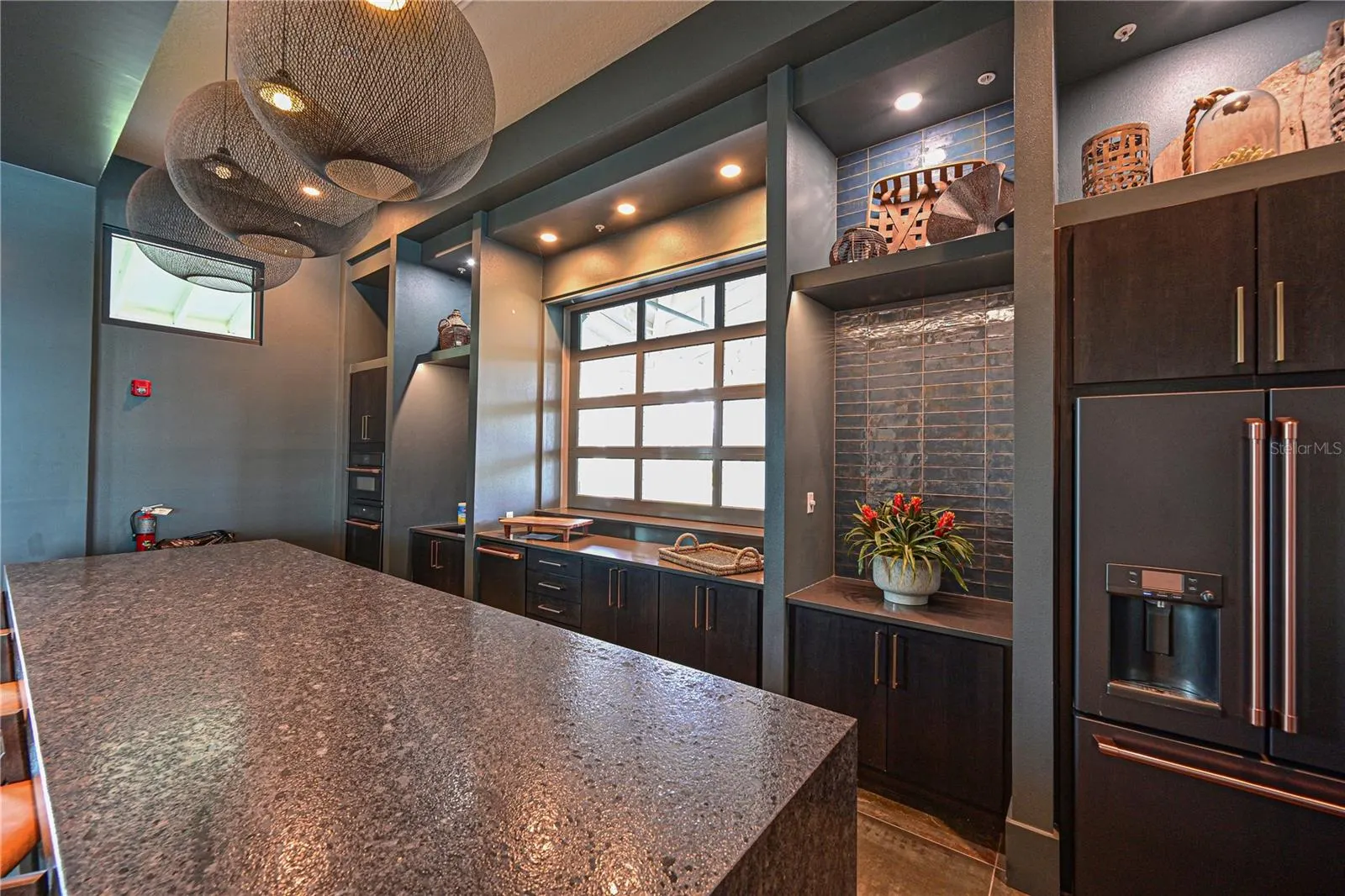 8031 SANDSTAR WAY