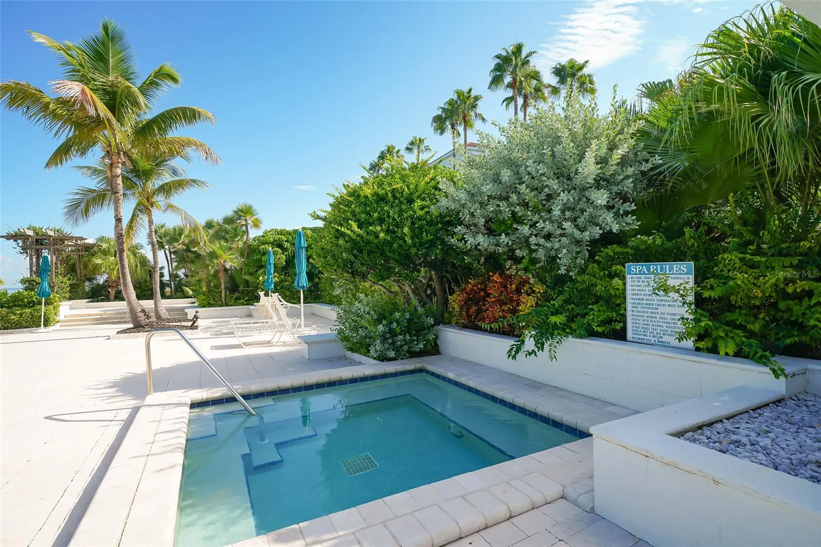 350 GULF OF MEXICO DR #211, #211