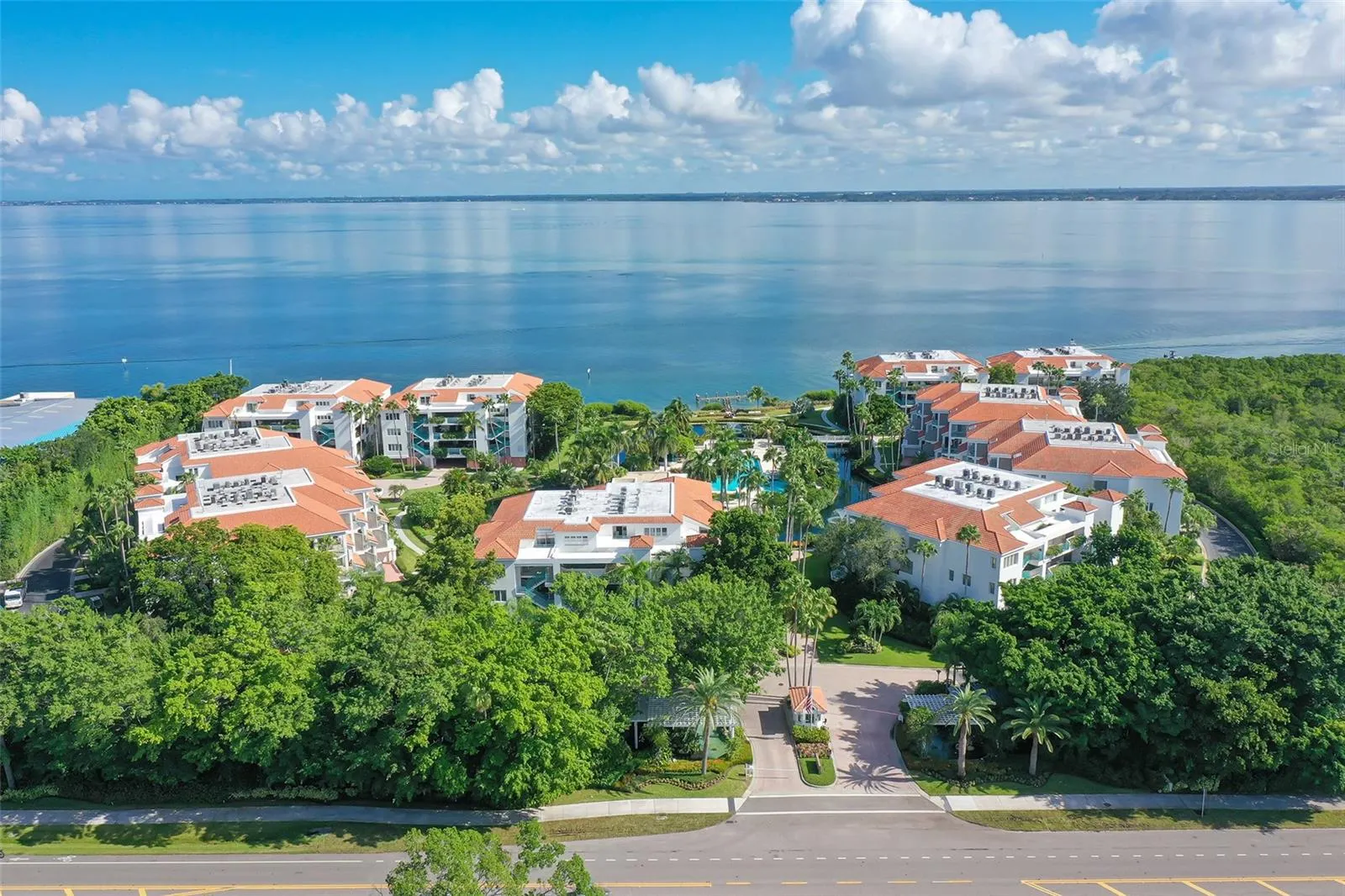 350 GULF OF MEXICO DR #211, #211