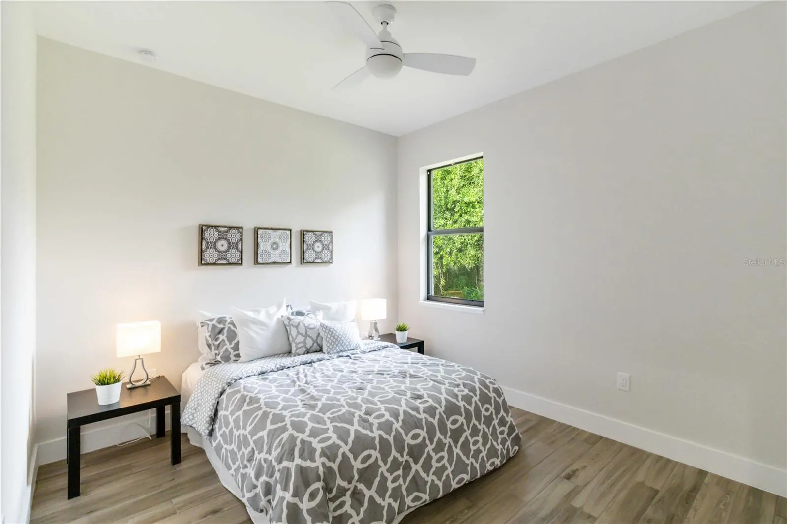 5655 ABELOVE LN