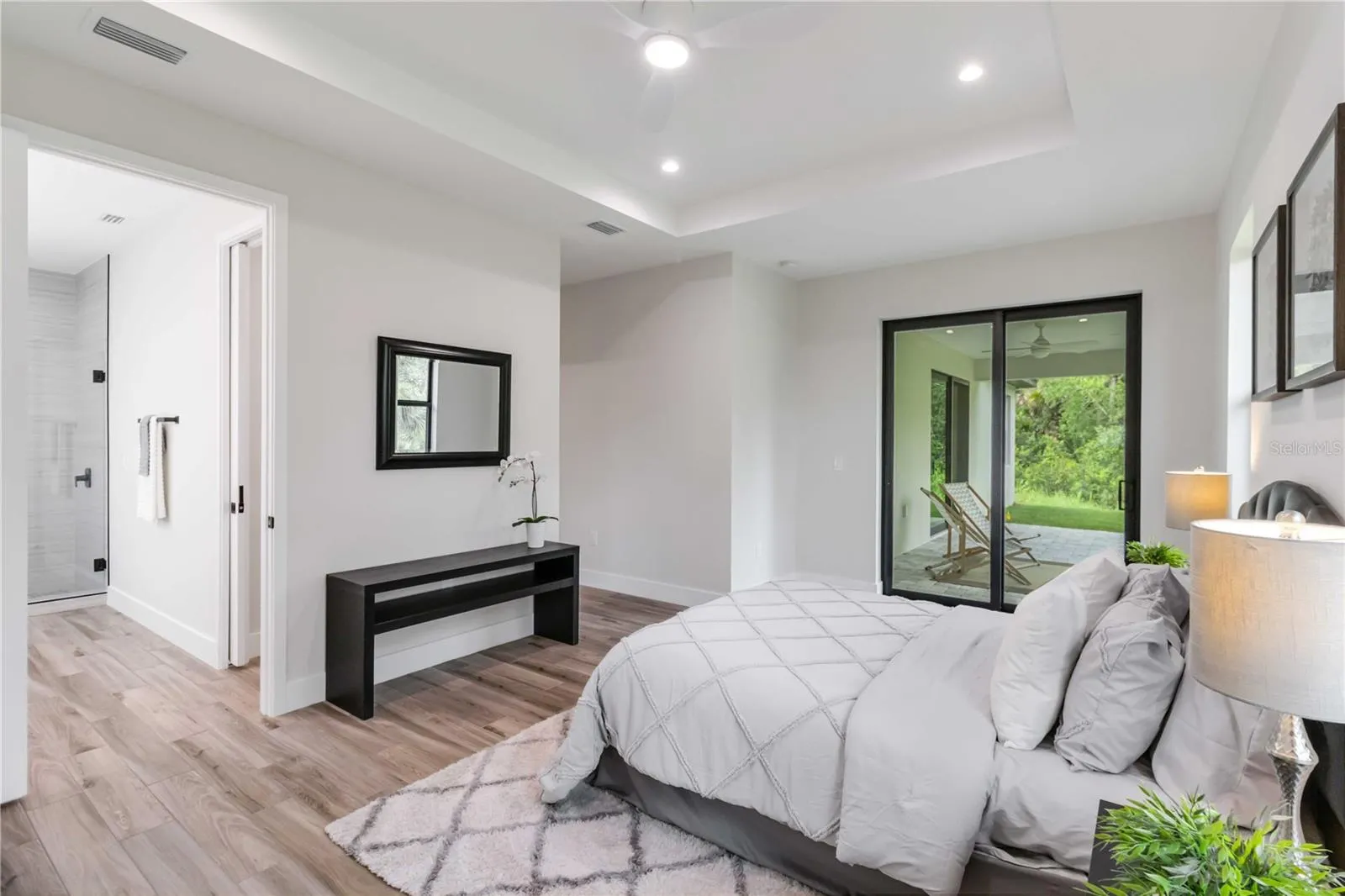 5655 ABELOVE LN