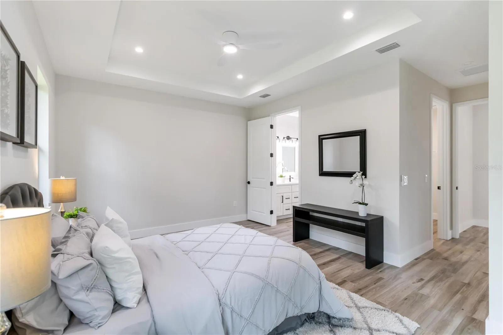 5655 ABELOVE LN