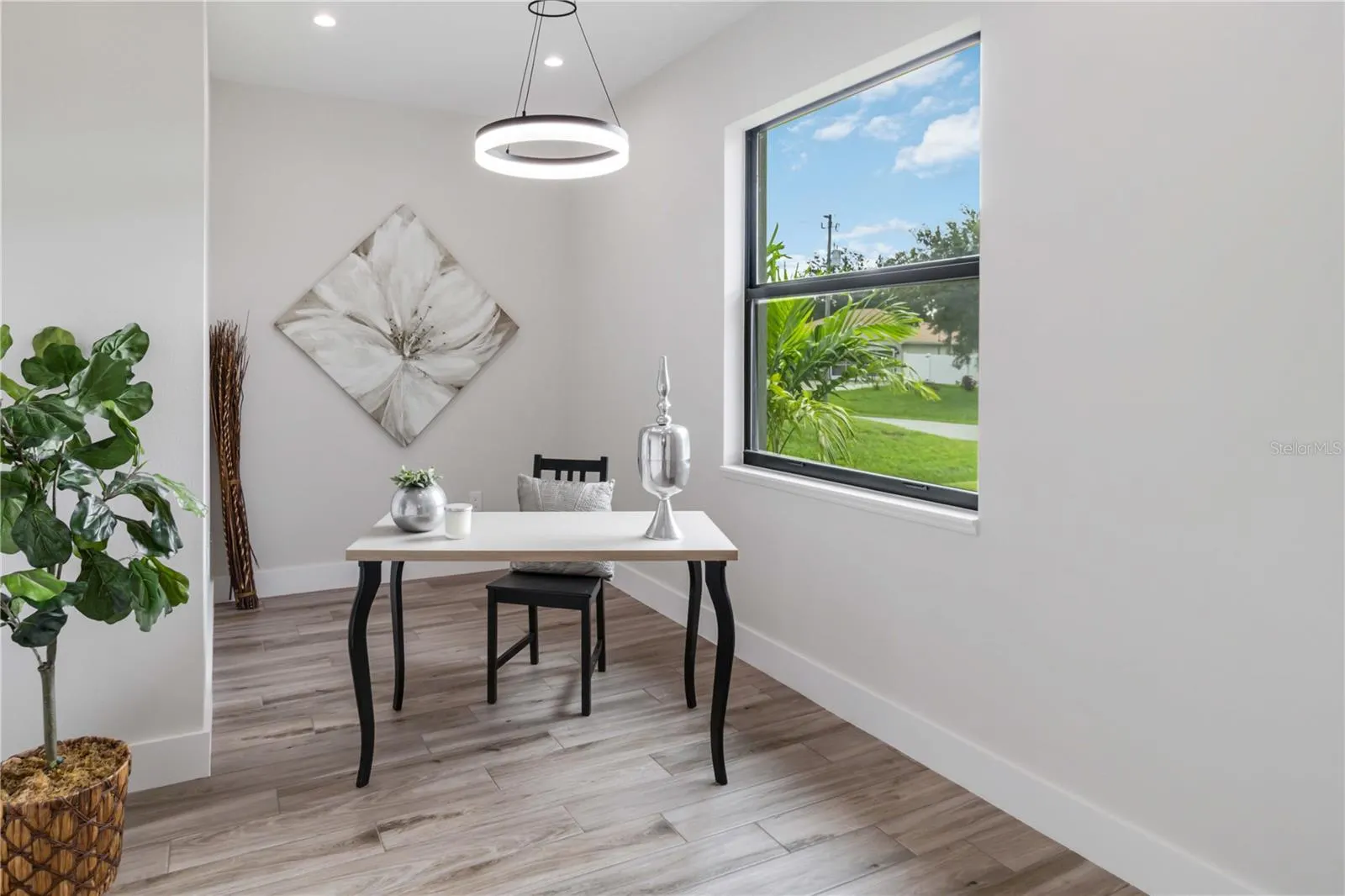 5655 ABELOVE LN