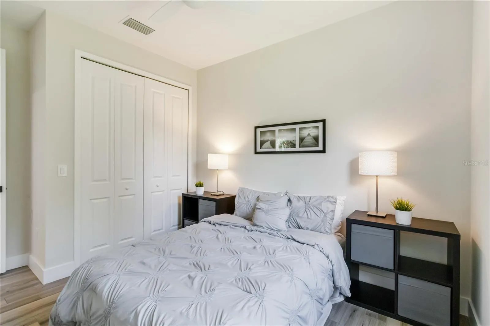 5655 ABELOVE LN