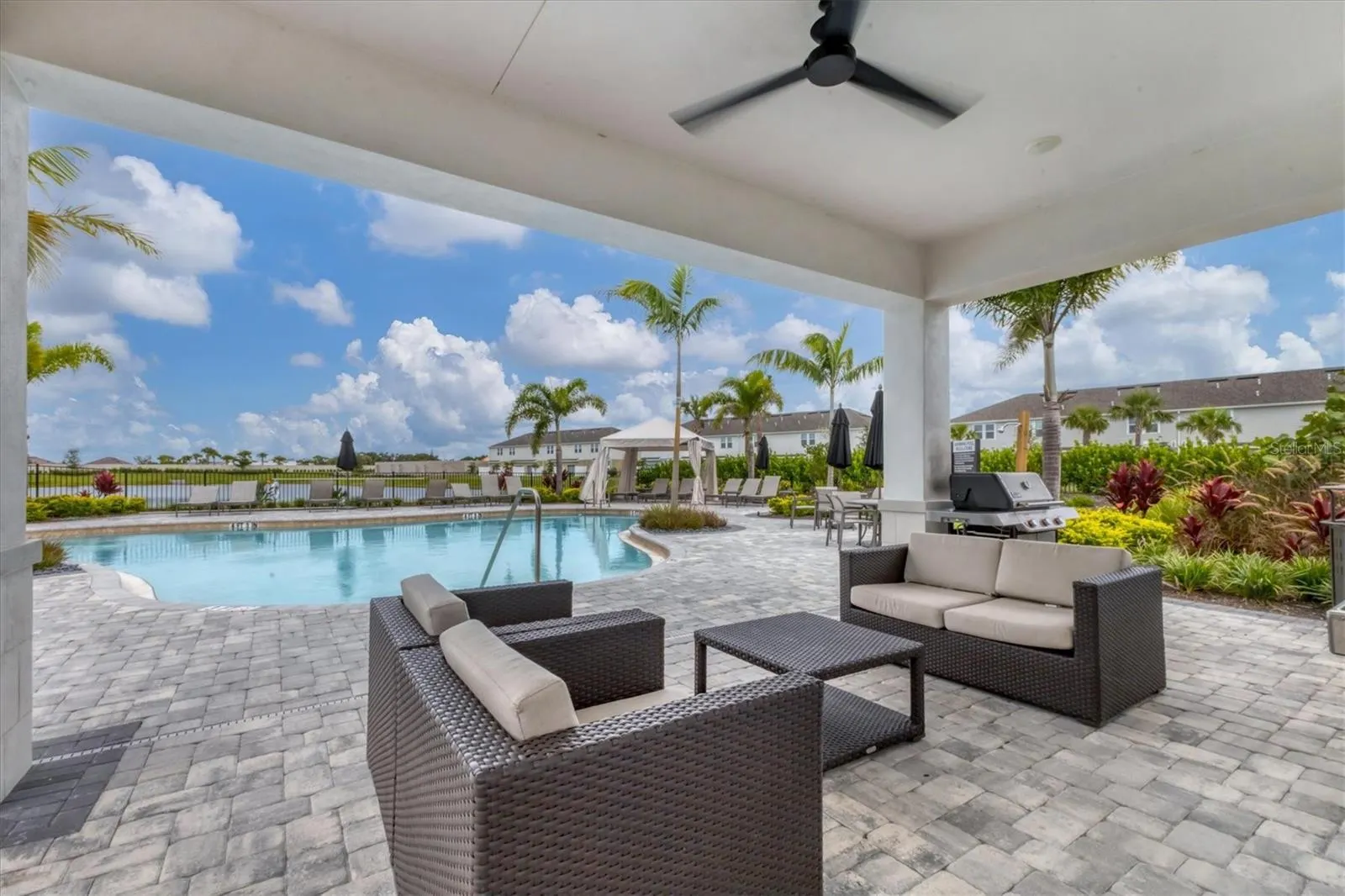 3055 NOVARA LN