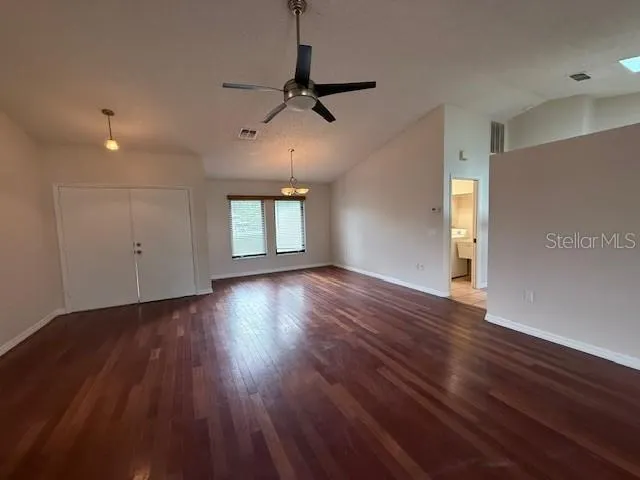 2393 AUBREY LN