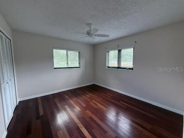 2393 AUBREY LN