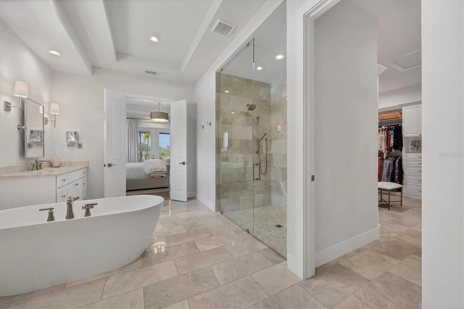 8368 SEA GLASS CT