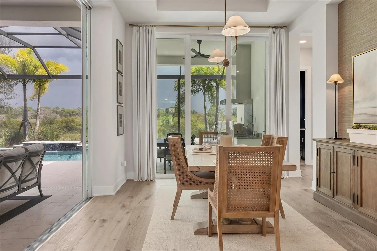8368 SEA GLASS CT