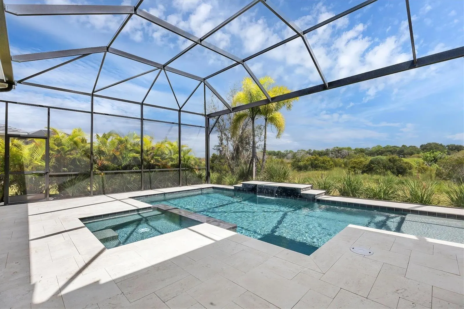 8368 SEA GLASS CT