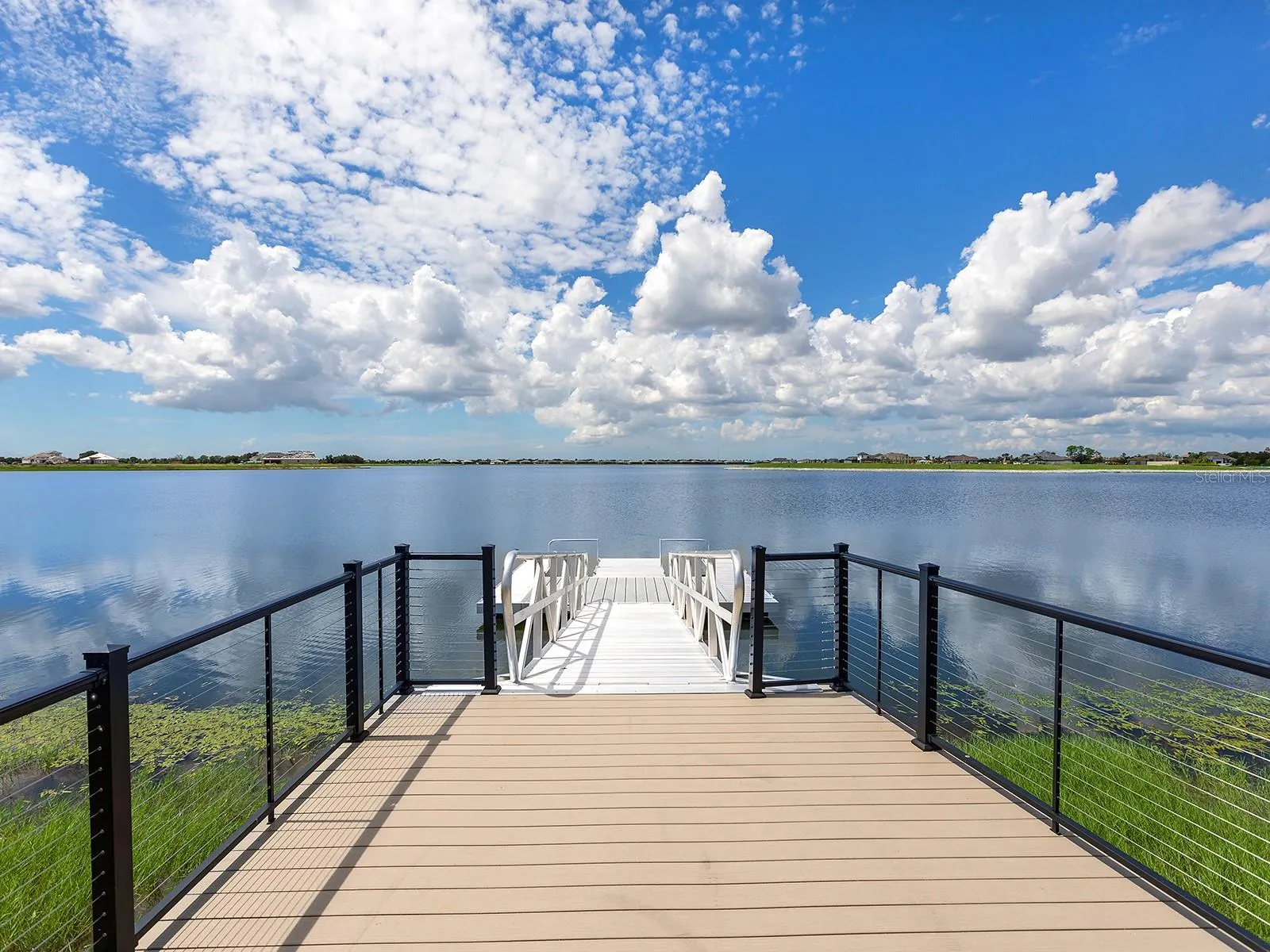 8368 SEA GLASS CT